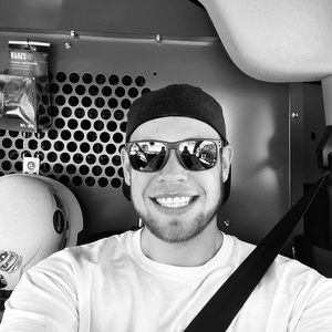 Meet your Posher, Kenneth